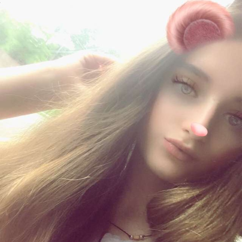 Meet your Posher, Victoria